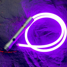 Load image into Gallery viewer, Wayseeker with Whip